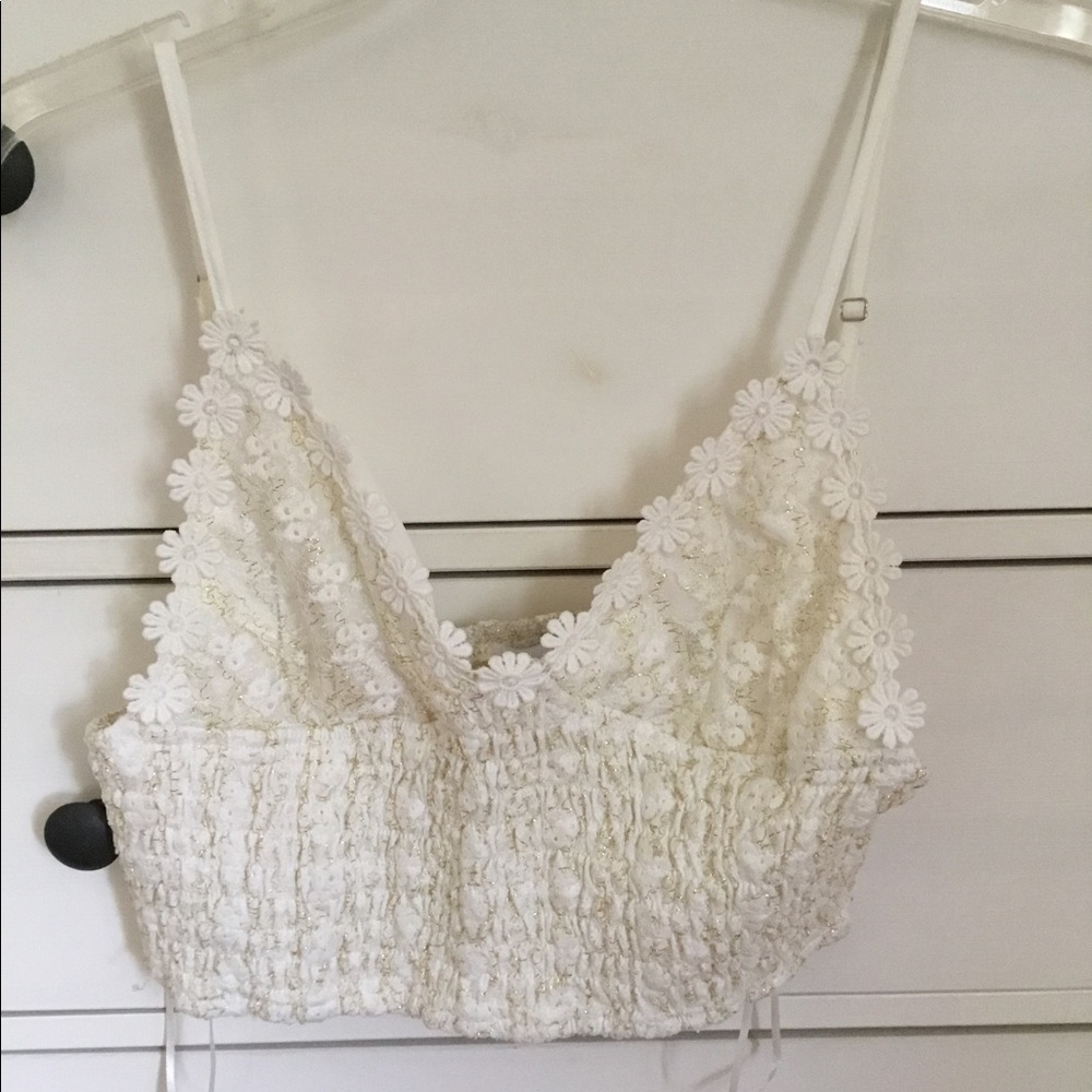 White V-neck crop top